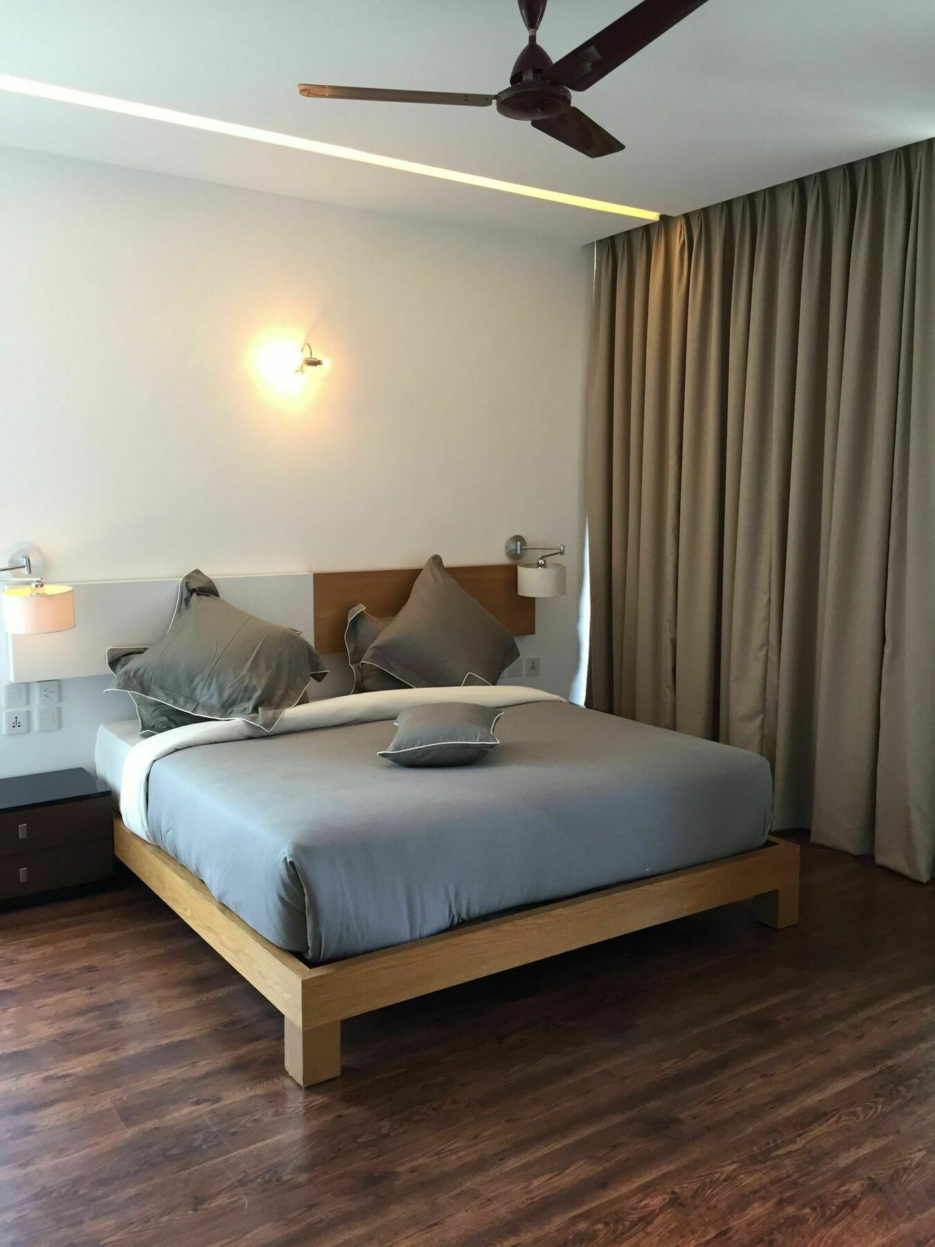 Hotel Calem Grove Candolim Exterior foto